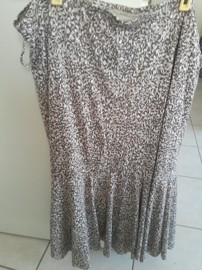 Ensemble jupe tee shirt et gilet