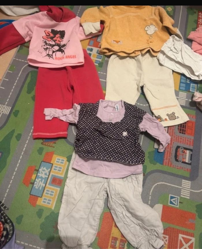 Lot de +45 vêtements taille 12 mois - photo numéro 4