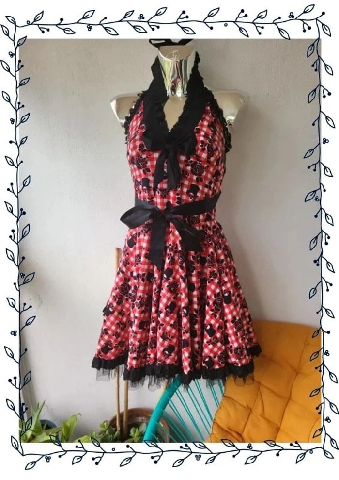 Robe vintage fleuri rétro