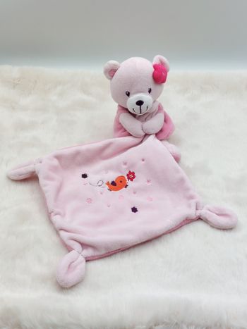 Doudou peluche ours robe rose POMMETTE mouchoir oiseau fleurs Intermarché