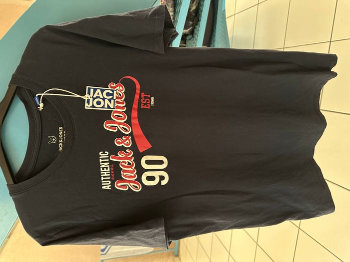 Tee shirt bleu marine Jack and Jones taille 16 ans NEUF