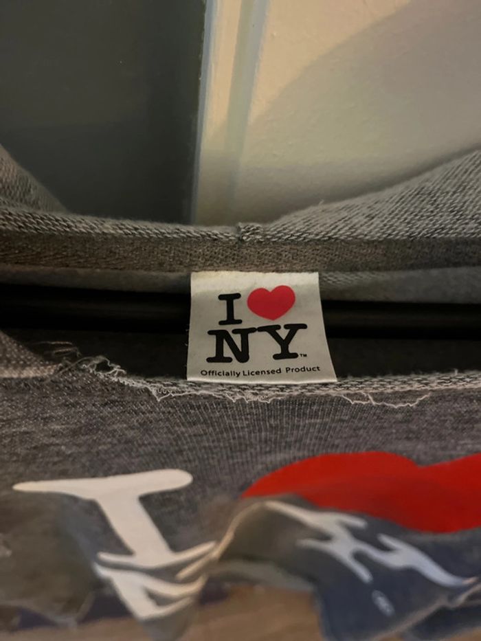 Très joli sweat à capuche I love NYC - photo numéro 2