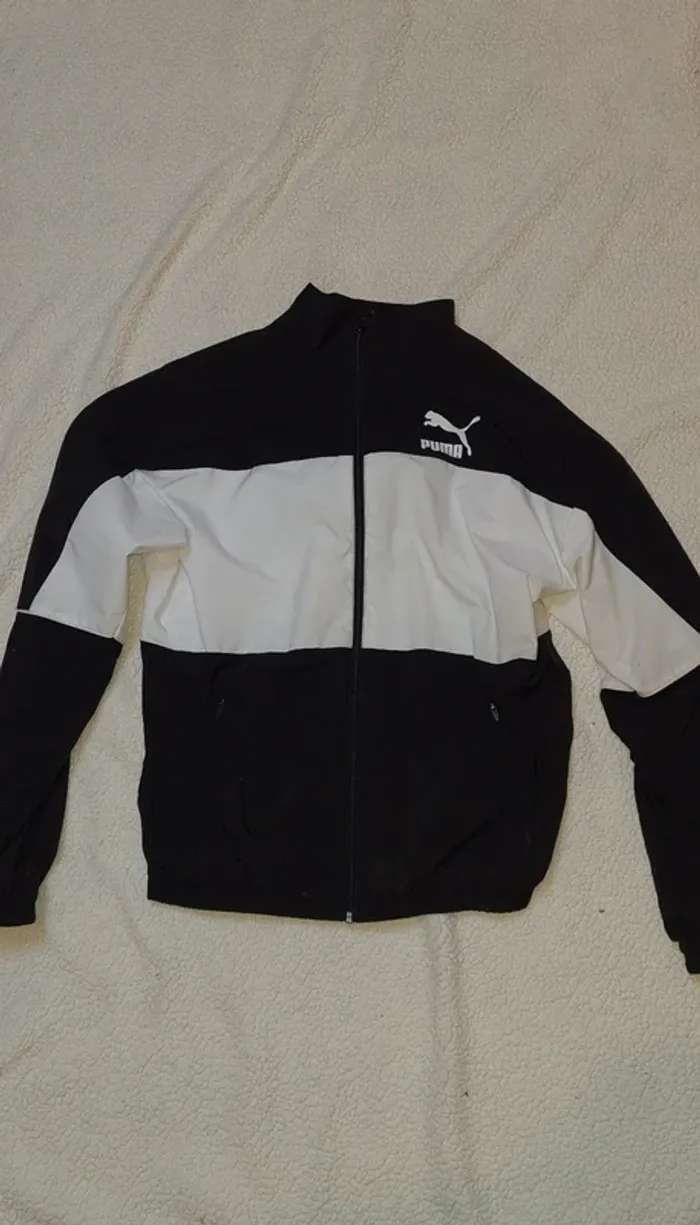 Veste puma noir et blanche