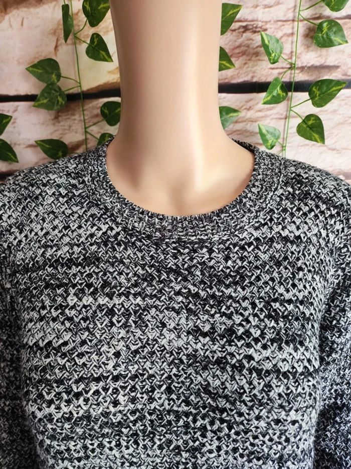 🌸🌸Pull-over Gris Jennyfer Taille 36 - photo numéro 2