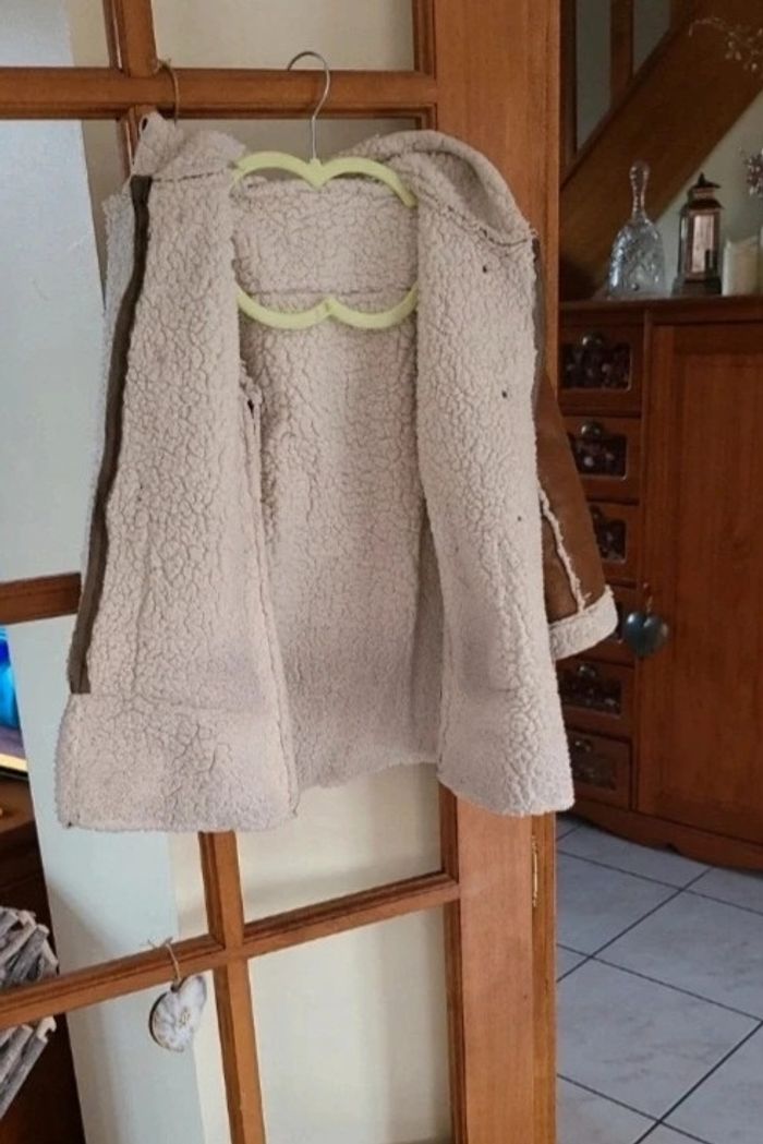 Manteau brillante 4 ans - photo numéro 3