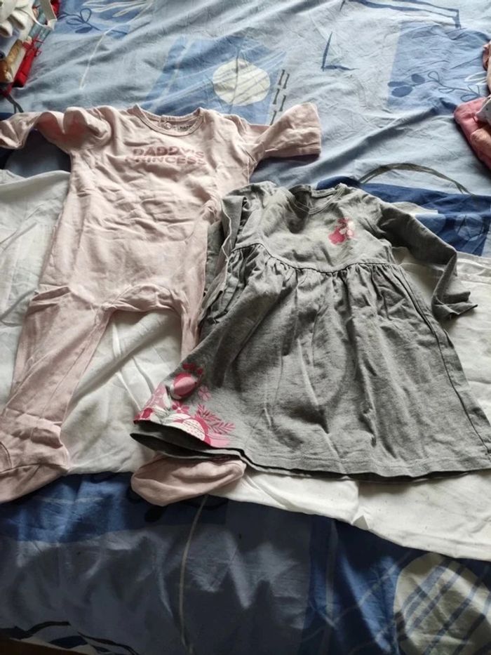 Lot vêtements fille de 3 mois a 18 mois - photo numéro 12