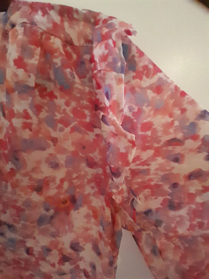 Superbe chemisier imprimé rose et bleu, taille L, Marque Kiabi - photo numéro 4