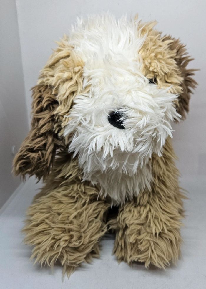 Chien. 
Hauteur : 22cm.