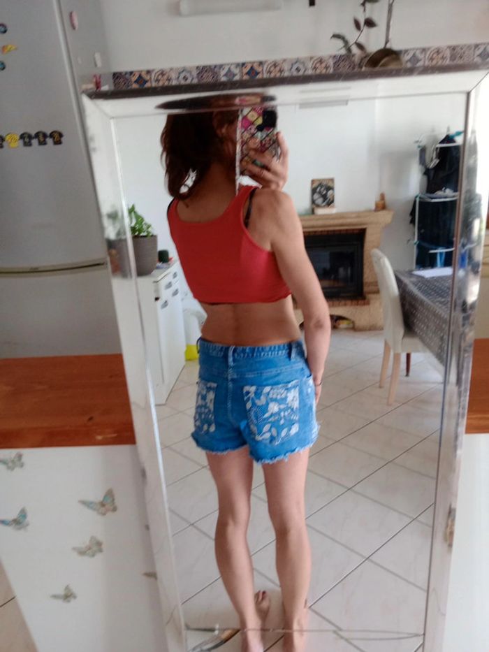 Crop top s rouge avec soleil c 81 - photo numéro 4