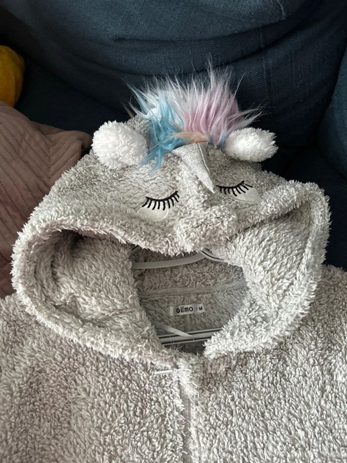 Sur pyjama licorne  taille M - photo numéro 4
