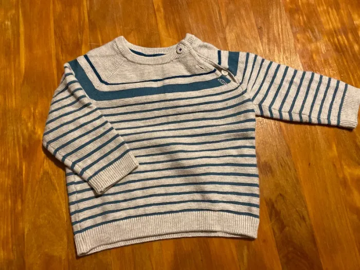 Lot de pulls et gilets 6mois - photo numéro 5