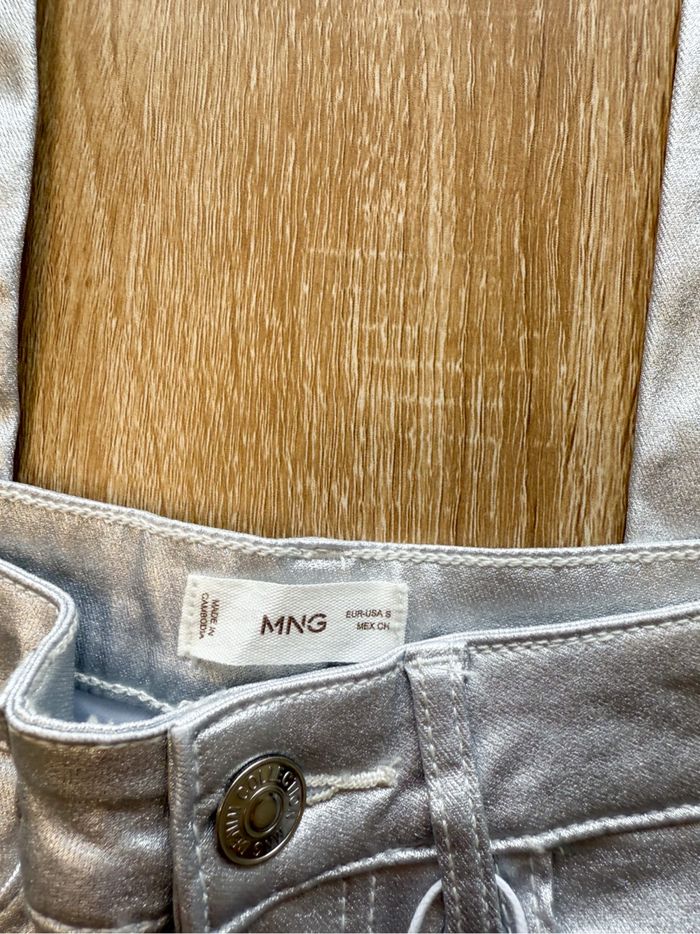 Pantalon taille haute luisant argente brillant MNG taille 36 S - photo numéro 3