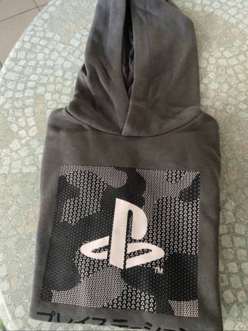 Sweat à capuche Play station 7/8 ans Primark