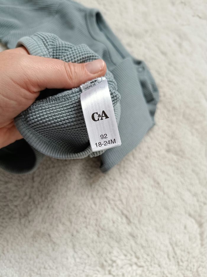 Pull C&a 18-24 mois - photo numéro 3