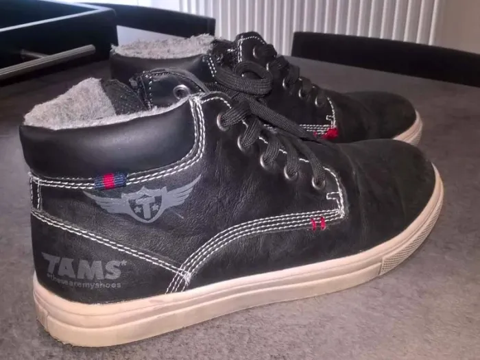 Chaussure style basket fourrée