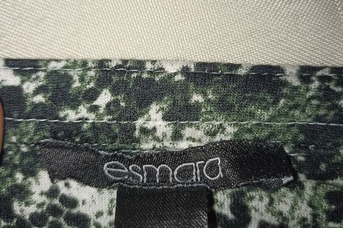 Tunique imprimée verte et blanche - Le Classique Chic et Détail - photo numéro 5