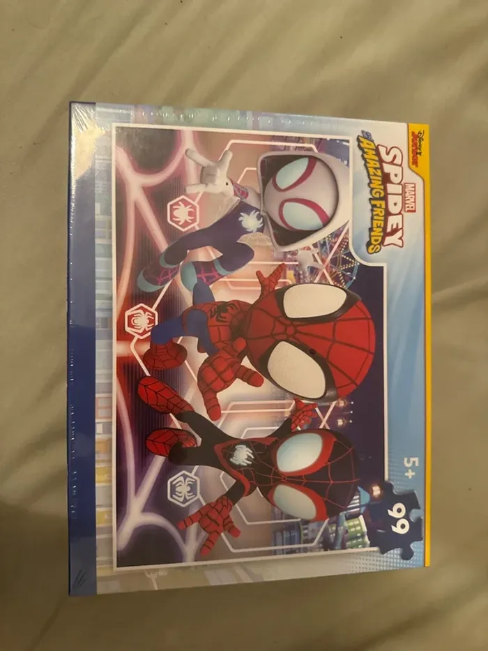 Puzzle spidey