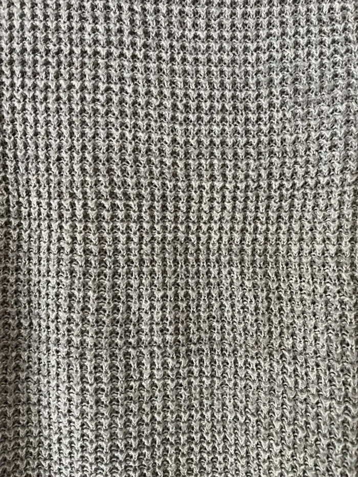 Pull gris - photo numéro 2