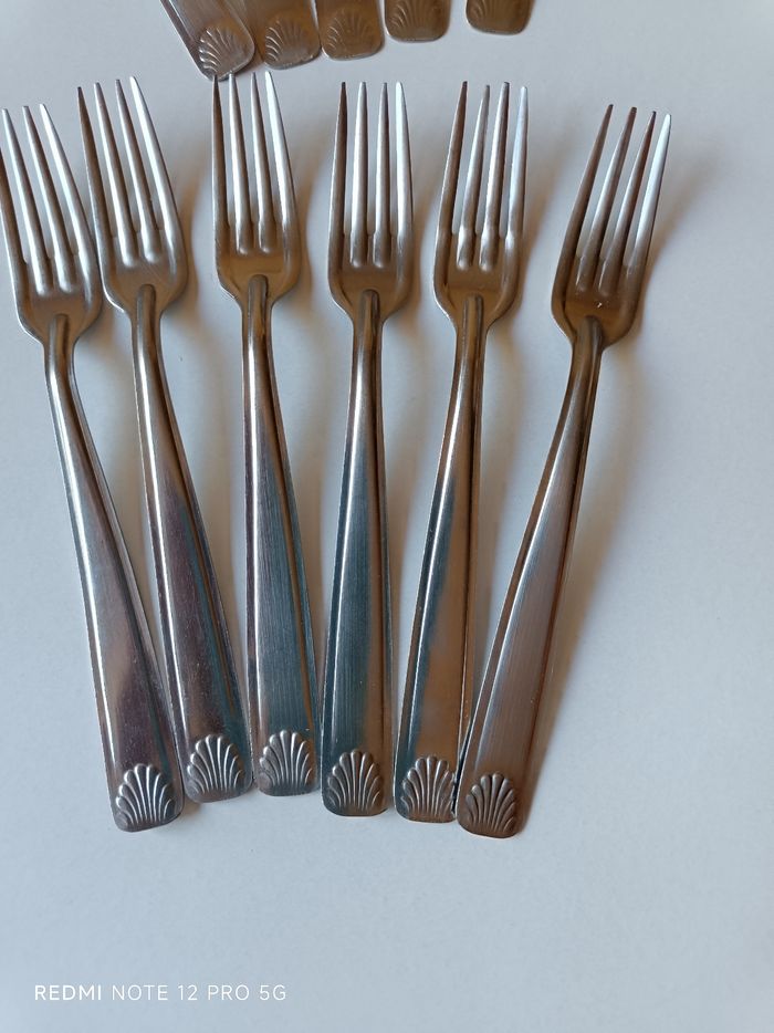 Fourchettes et cuillères inox x 11 - photo numéro 5