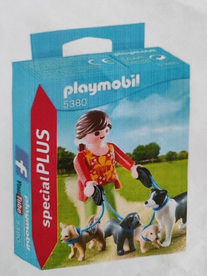 Éleveuse de chiens Playmobil 5380 - photo numéro 2