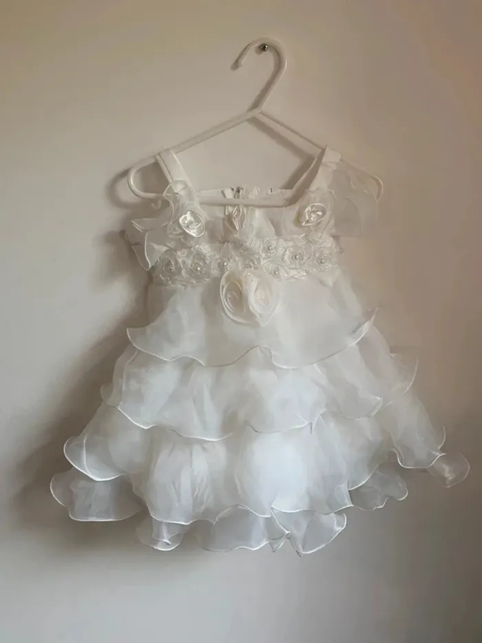 Robe de cérémonie blanche bébé – 12 mois – Boutique indépendante - photo numéro 2