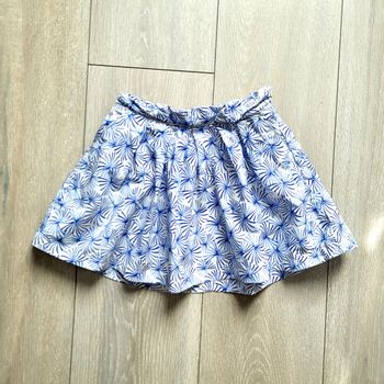 Jupe blanche et bleu. Fille 5 ans. Marque Okaidi