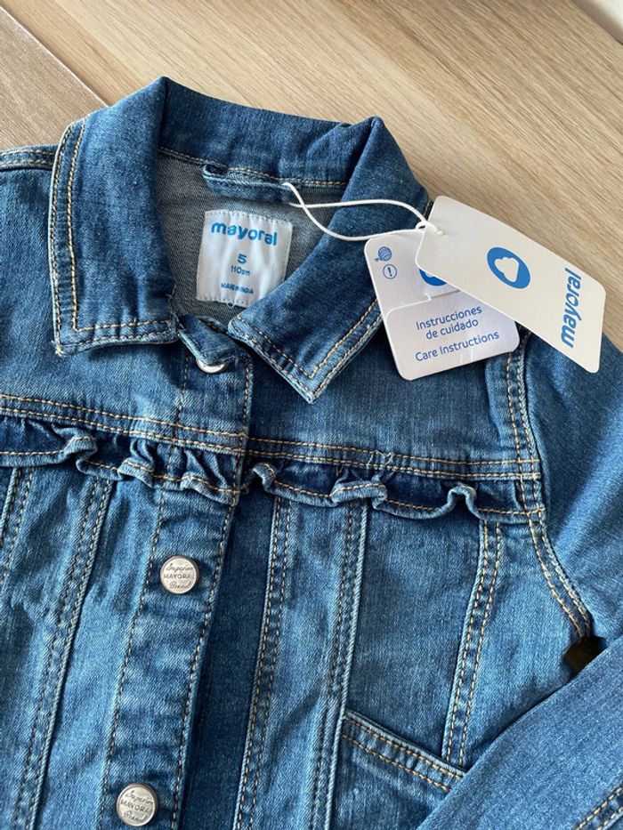 Veste en jean mayoral neuve 5 ans - photo numéro 3