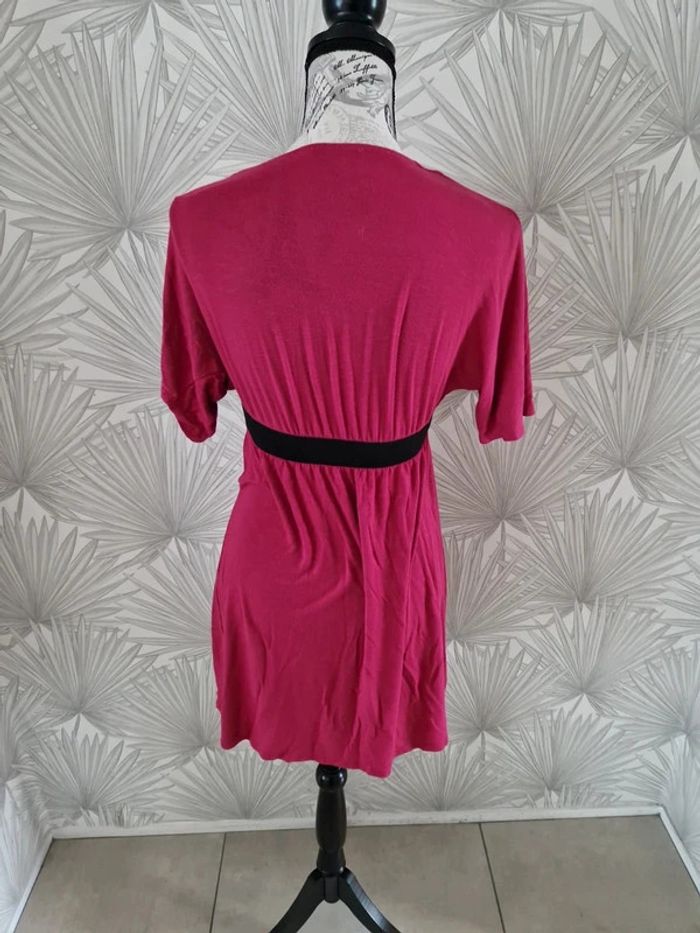 Jolie robe de maternité envie de fraise taille 36 - photo numéro 2