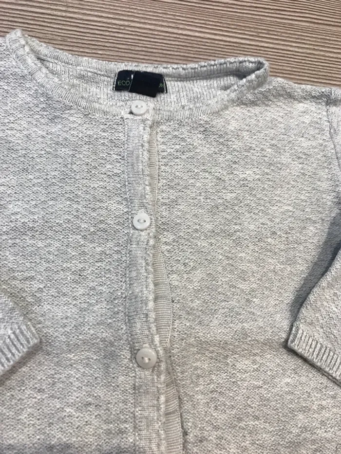 3 gilets printemps été fille 9 mois - photo numéro 4
