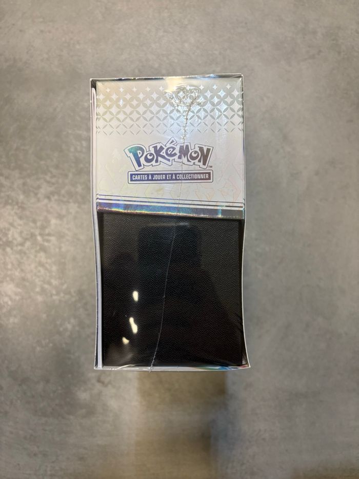 💥 ETB Evolution Prismatique 💥 - photo numéro 1