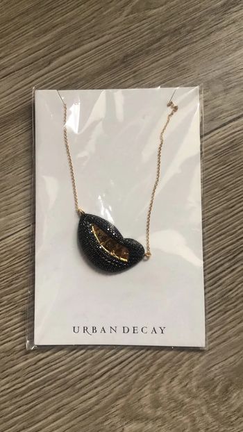 Collier Collector Urban Decay