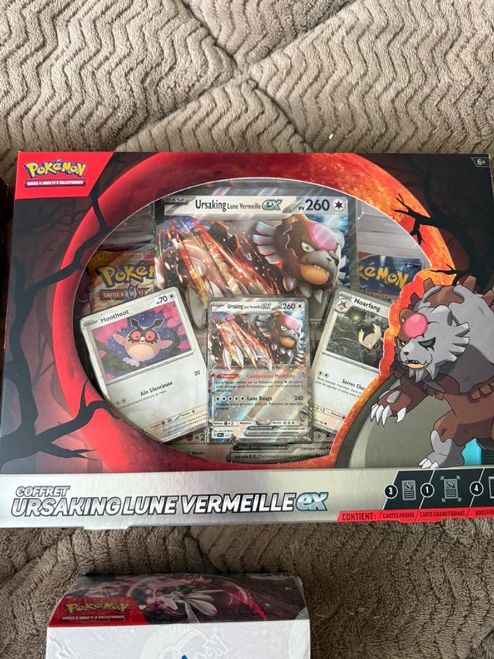 Coffret Pokémon Ursaking Lune Vermeille EX – Ultra Rare & Collector - photo numéro 2