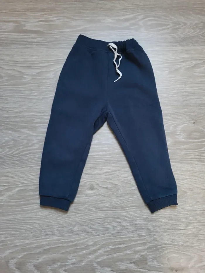 Lot 2 jogging - photo numéro 2