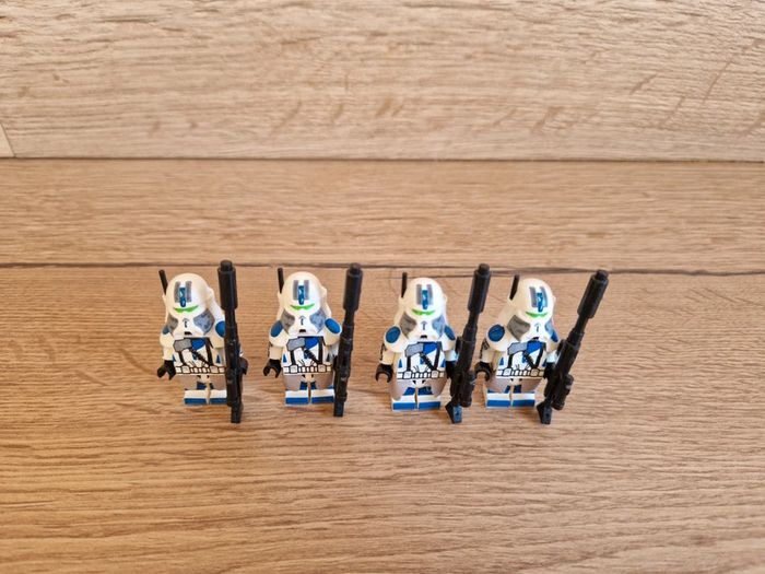 Figurines type lego 4 Clones de la 501ème star wars - photo numéro 4