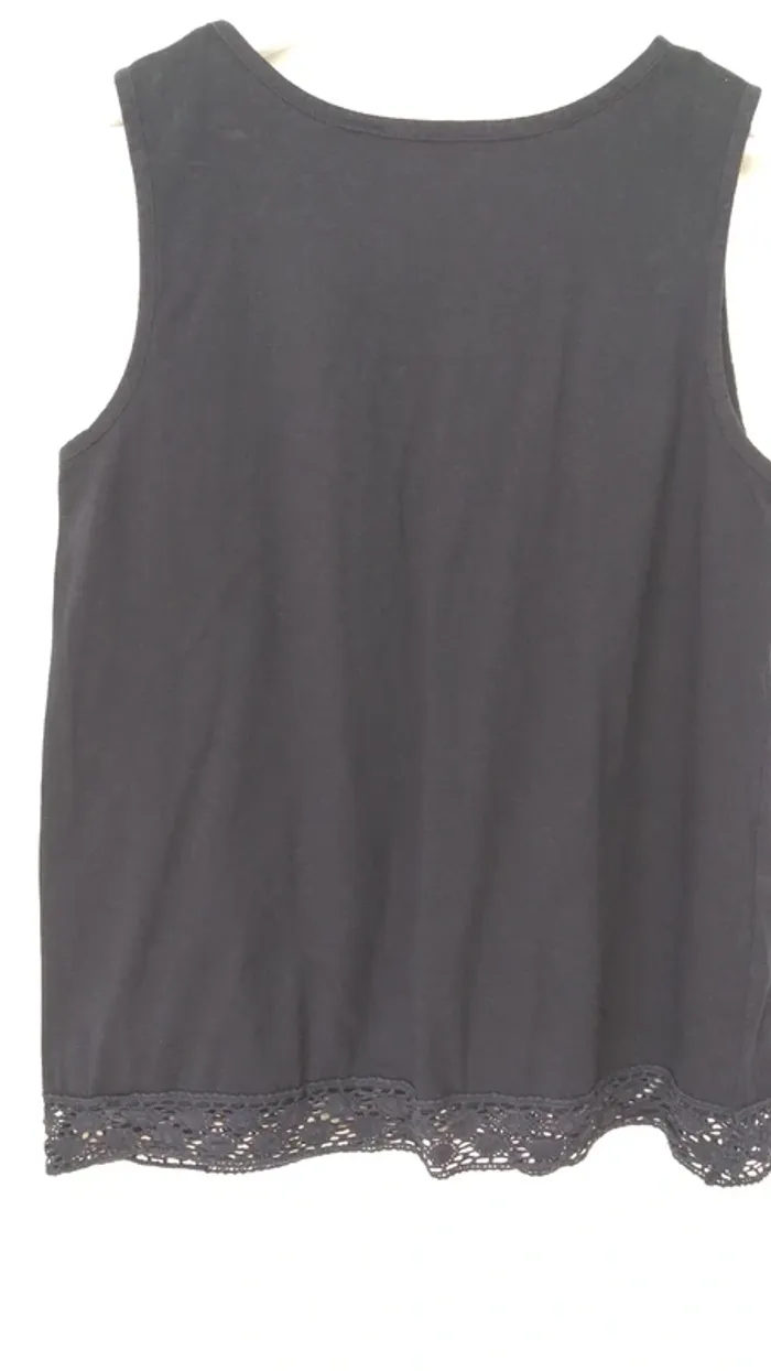 Top macramé bleu marine - photo numéro 3