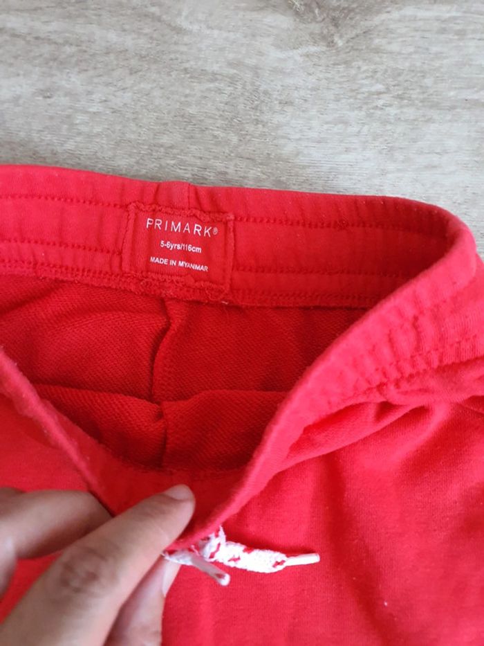 Lot de 2 shorts taille 5 - 7 ans - photo numéro 4
