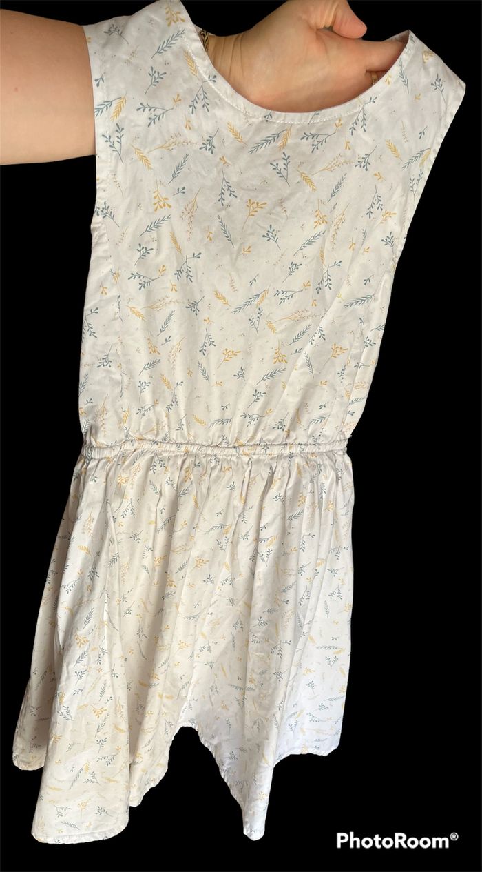 Belle robe d’été blanche motifs « feuilles » T. 12 ans /152 cm fille TBE