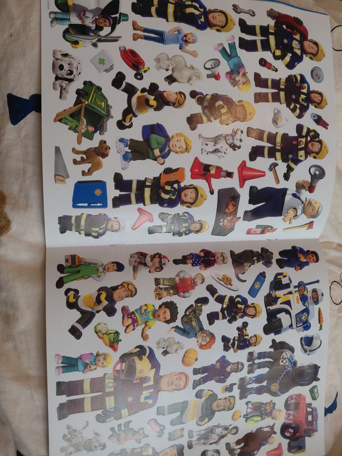 Livre Sam le Pompier stickers - photo numéro 2