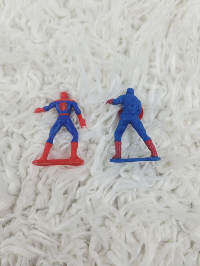 Lot de 3 figurines topper Cake Spiderman Captain América marque Marvel 🎅 - photo numéro 4
