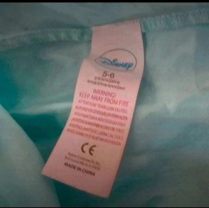 Robe reine des neiges 5/6 ans - photo numéro 6