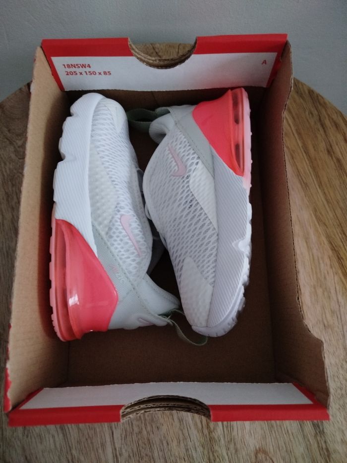 Baskets T 25 - photo numéro 8