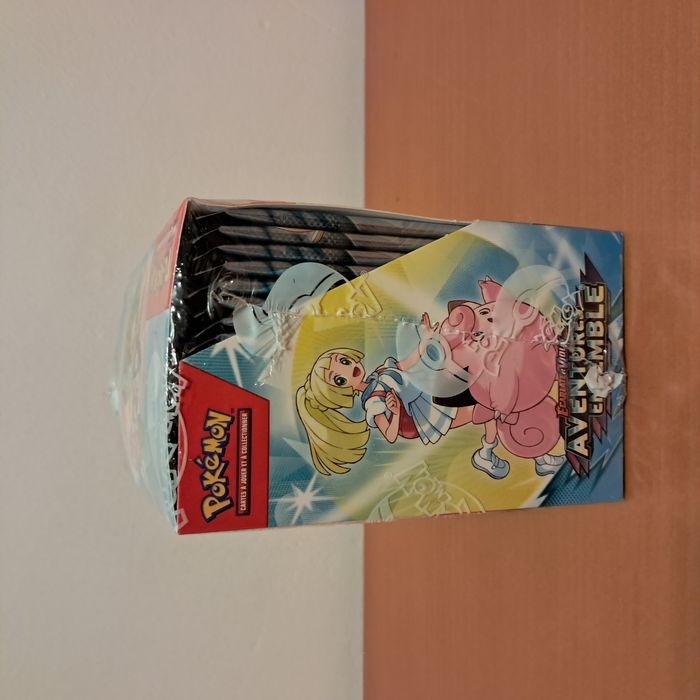 Lot pokémon EV09 Aventures ensemble avec display carte promo stamp (petits défauts sur display) - photo numéro 5