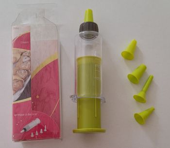 Seringue graduée de décoration en cuisine