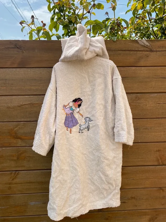 Peignoir fille Disney 6 8 ans robe chambre esmeralda bossu notre dame Quasimodo