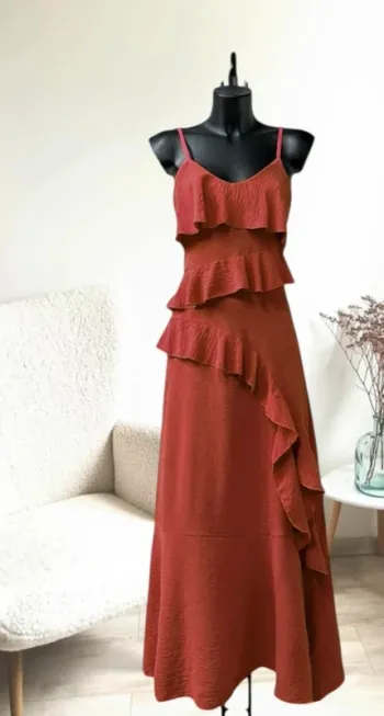 Robe longue terracotta avec fente taille unique
