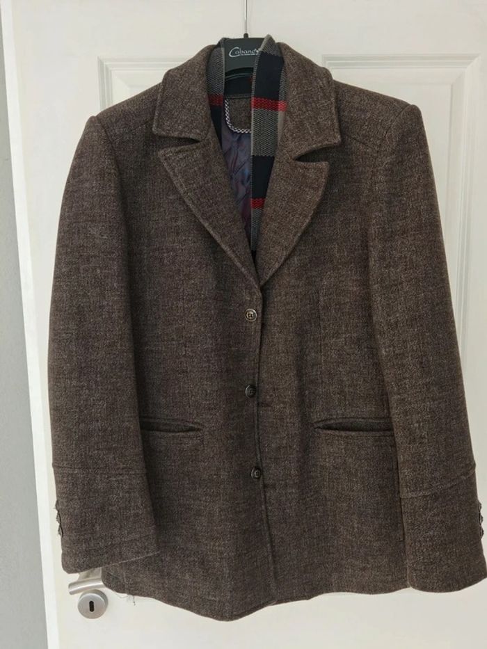 Manteau court gris/marron avec écharpe boutonnée - photo numéro 2