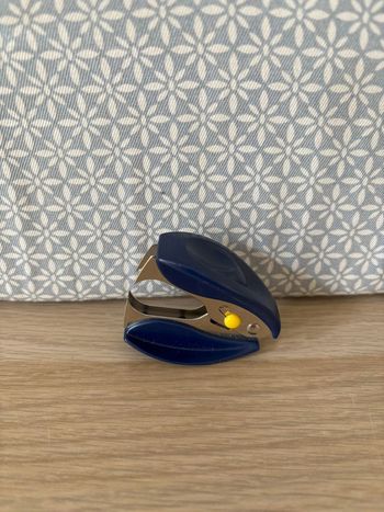 Ote-Agrafes de Bureau Avec Bouton de Verrouillage