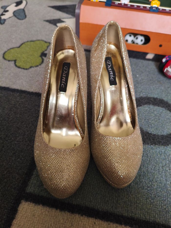 Chaussures à talons Taille 36