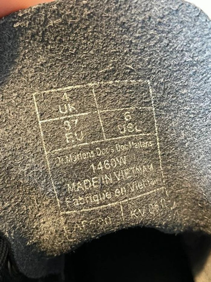 Chaussures Dr Martens 1460 limitée / taille 37 - photo numéro 7