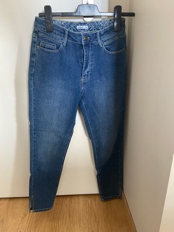 Pantalon skinny femme avec fente vers le bas